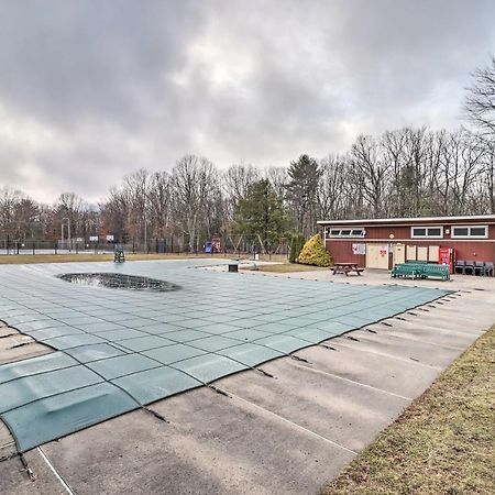 Secluded Poconos Home With Decks About 1 Mi To Lake Jim Thorpe Kültér fotó