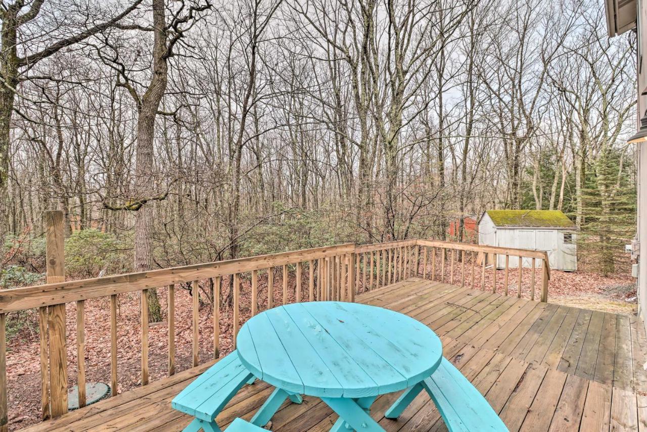 Secluded Poconos Home With Decks About 1 Mi To Lake Jim Thorpe Kültér fotó